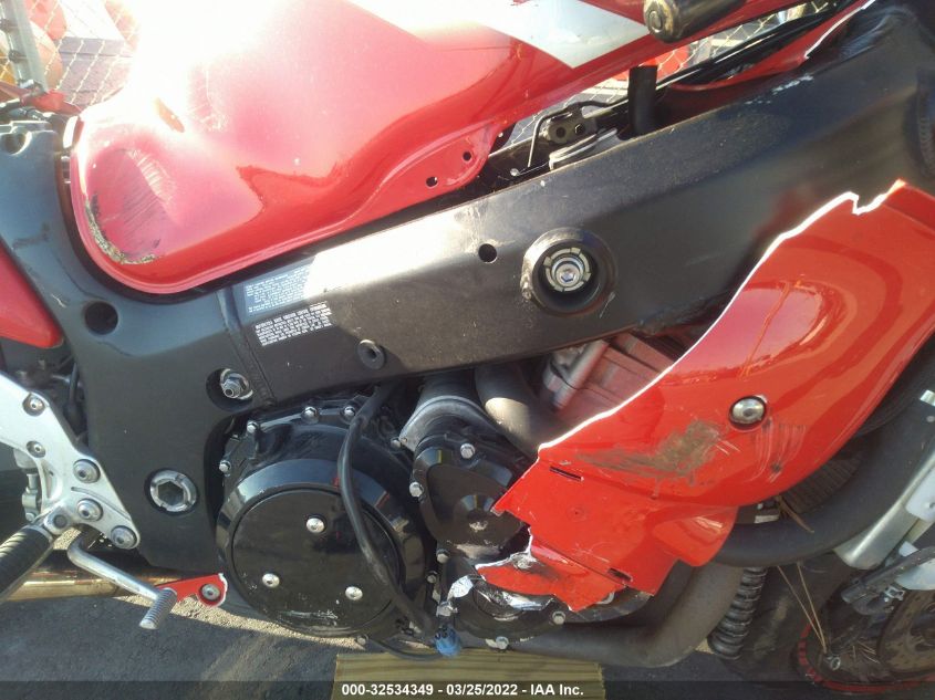 2014 SUZUKI GSX1300 RA JS1GX72B3E2100505