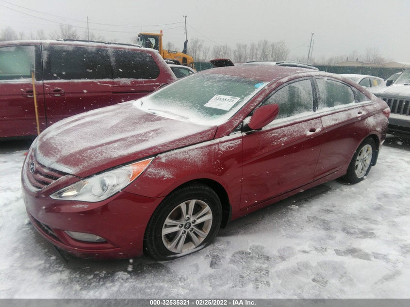 2013 HYUNDAI SONATA VIN: 5NPEB4AC5DH710827