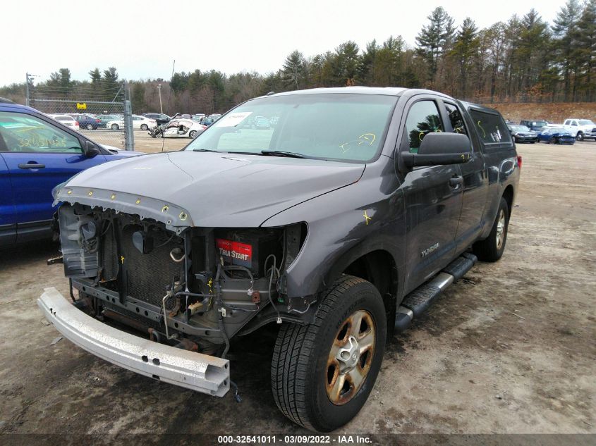 2013 TOYOTA TUNDRA 4WD TRUCK 5TFUM5F15DX040512