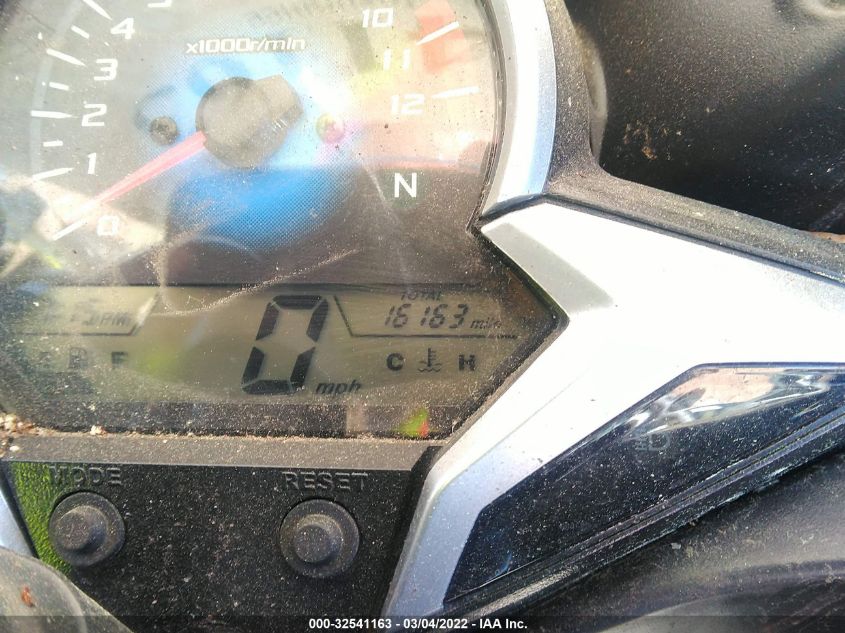 2012 HONDA CBR250 R MLHMC4101C5207340