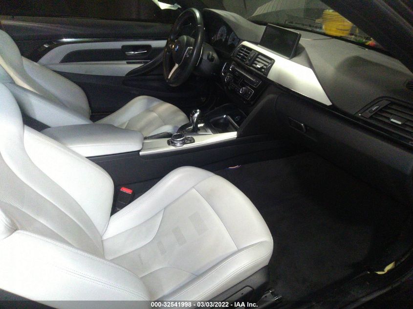 2015 BMW M4 WBS3R9C52FK329187