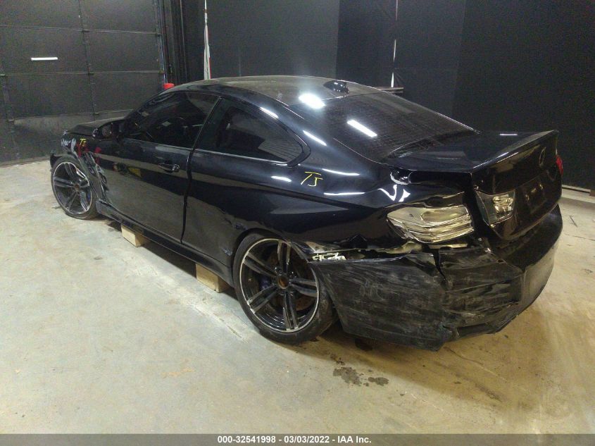 2015 BMW M4 WBS3R9C52FK329187