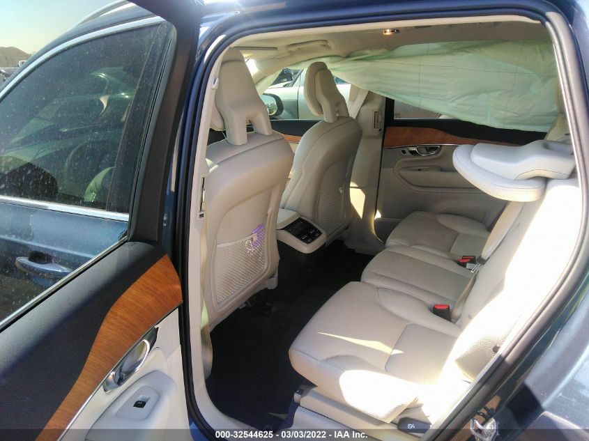 2022 VOLVO XC90 MOMENTUM YV4A22PK9N1784047