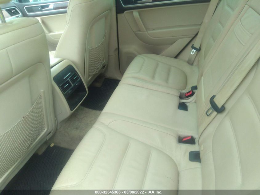 2013 VOLKSWAGEN TOUAREG LUX WVGEF9BP7DD005838