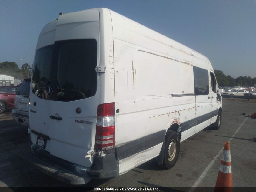2013 MERCEDES-BENZ SPRINTER CARGO VANS WD3PE8CCXD5784128