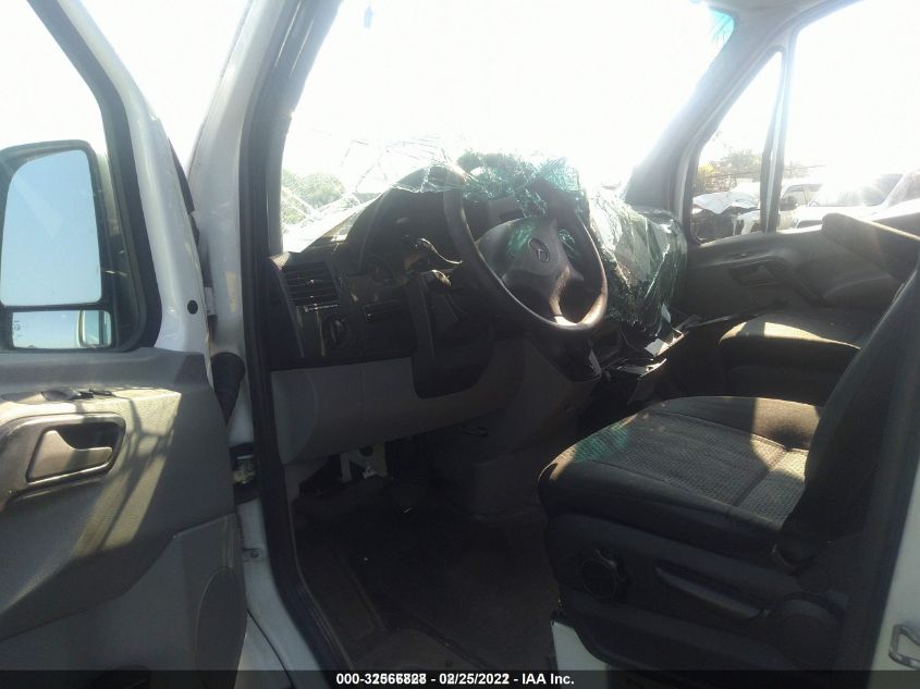 2013 MERCEDES-BENZ SPRINTER CARGO VANS WD3PE8CCXD5784128