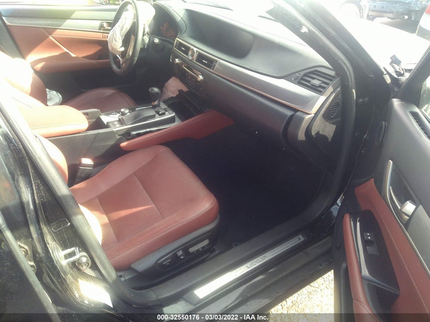 Image 5 of 2015 LEXUS GS 350  salvage vehicle - Lot #32550176 at IAAI