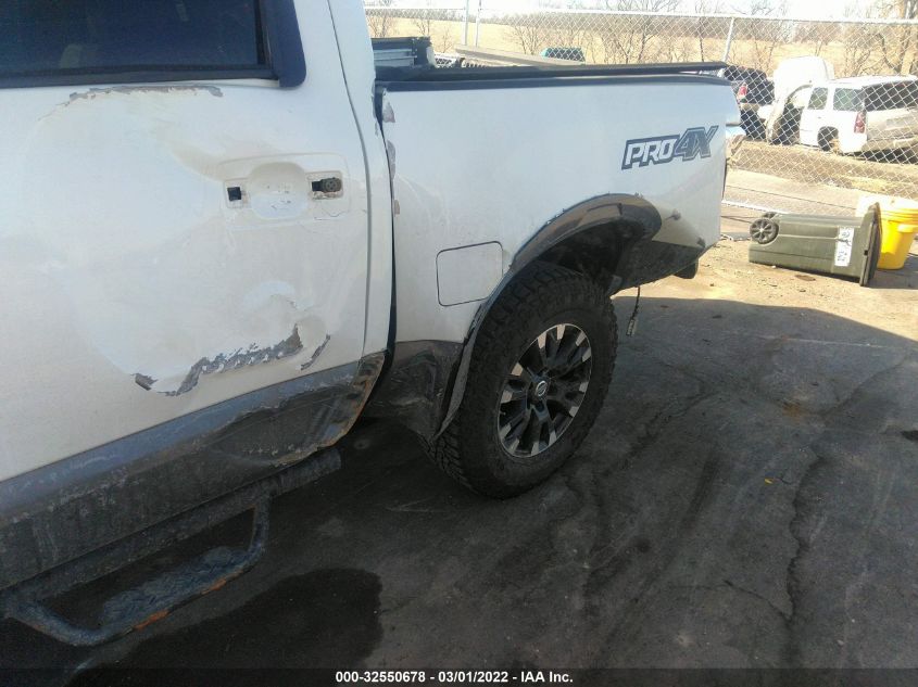 2017 NISSAN TITAN PRO-4X 1N6AA1E56HN522493