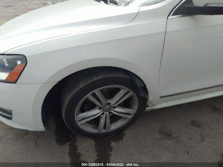 2013 VOLKSWAGEN PASSAT TDI SE W/SUNROOF & NAV 1VWBN7A3XDC049493