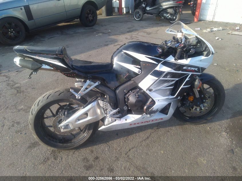 2016 HONDA CBR600 RR JH2PC40J5GK200853