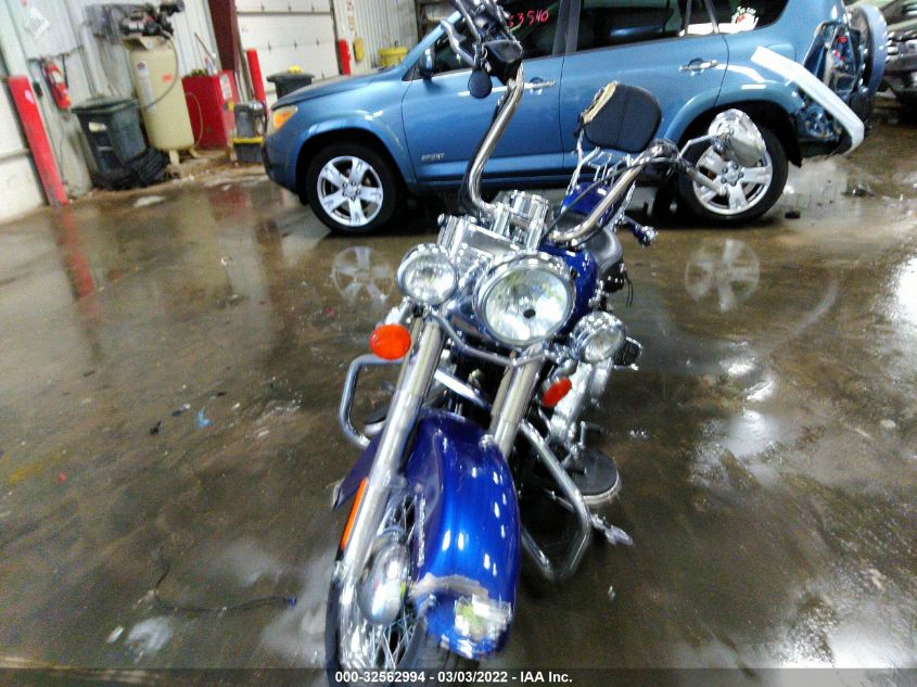 2016 HARLEY-DAVIDSON FLSTC HERITAGE SOFTAIL CLASSIC 1HD1BWV14GB022647