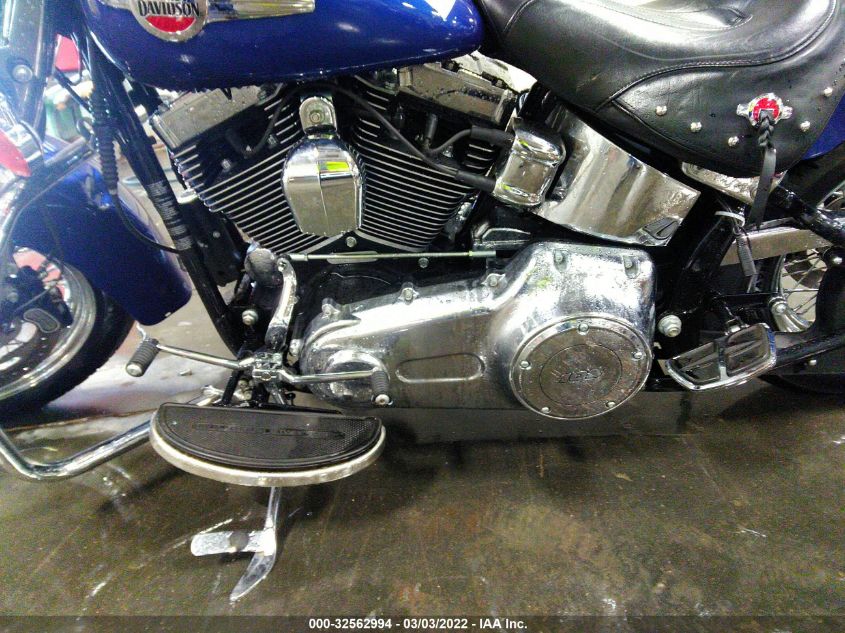 2016 HARLEY-DAVIDSON FLSTC HERITAGE SOFTAIL CLASSIC 1HD1BWV14GB022647