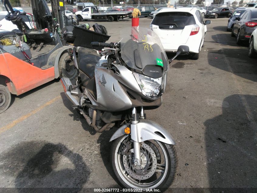 2010 HONDA NT700 V VTMRC5225AE000566