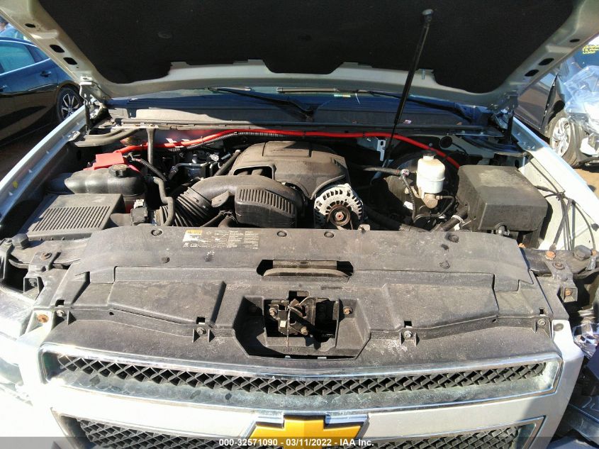 2013 CHEVROLET TAHOE LT 1GNSKBE08DR327682