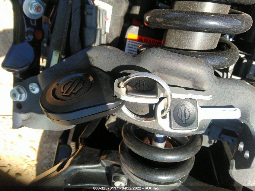 2021 HARLEY-DAVIDSON FXFBS 1HD1YLK10MB062107