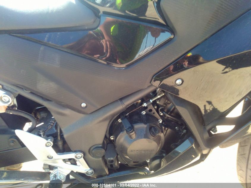 2016 HONDA CBR300 R MLHNC5104G5200107