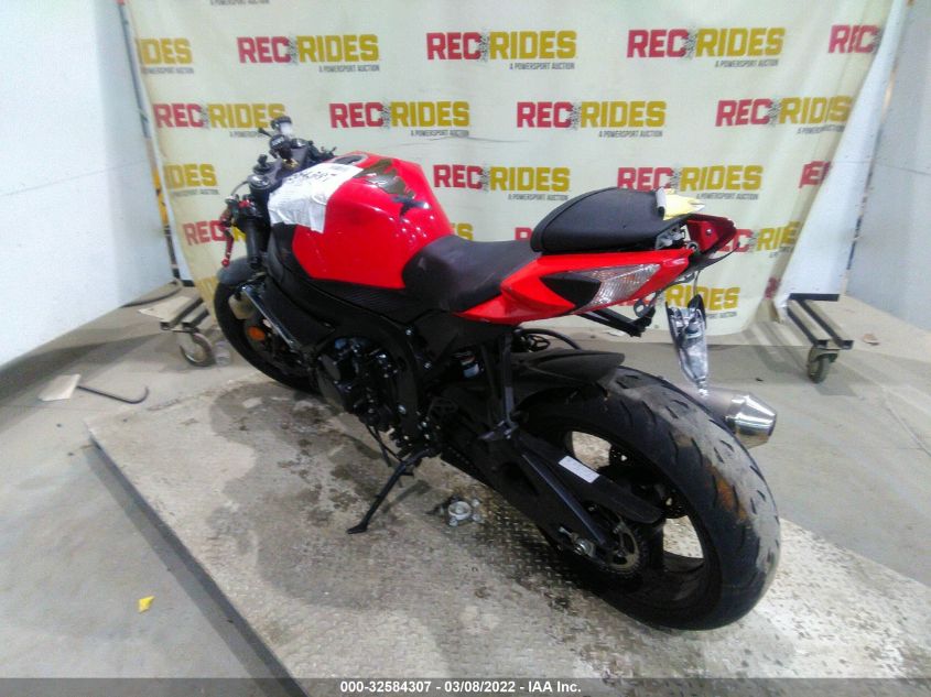 2016 SUZUKI GSX-R600 JS1GN7FA4G2100832
