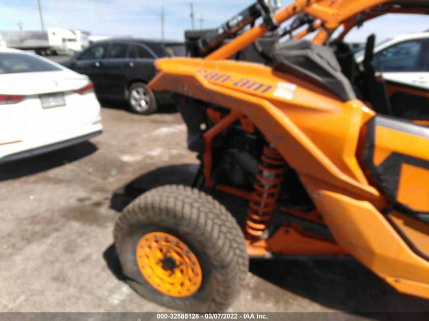 2020 CAN-AM MAVERICK X3 X RC TURBO RR 3JBVVAV42LK001692