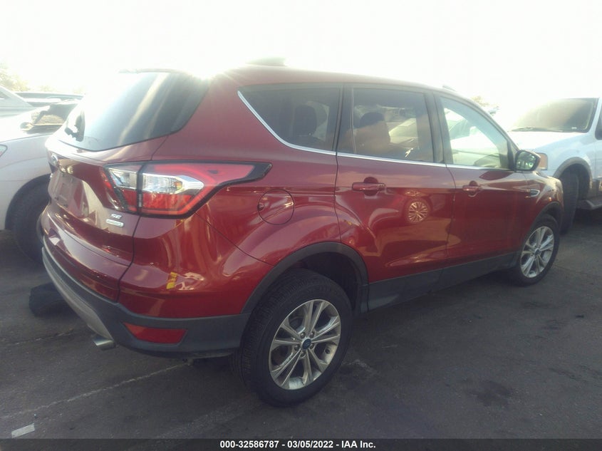 VIN 1FMCU0GD1JUD60118 2018 FORD ESCAPE SE