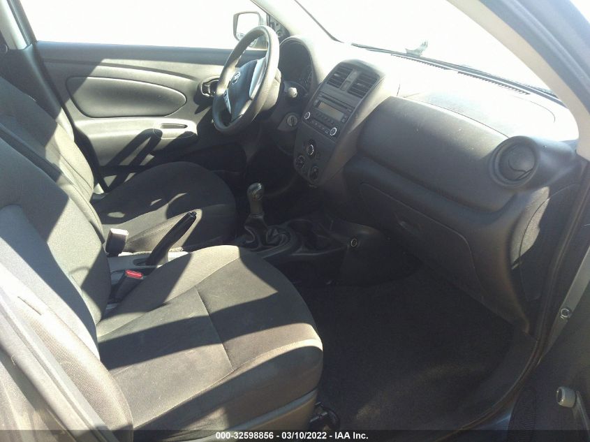 2018 NISSAN VERSA SEDAN S 3N1CN7AP2JL858502