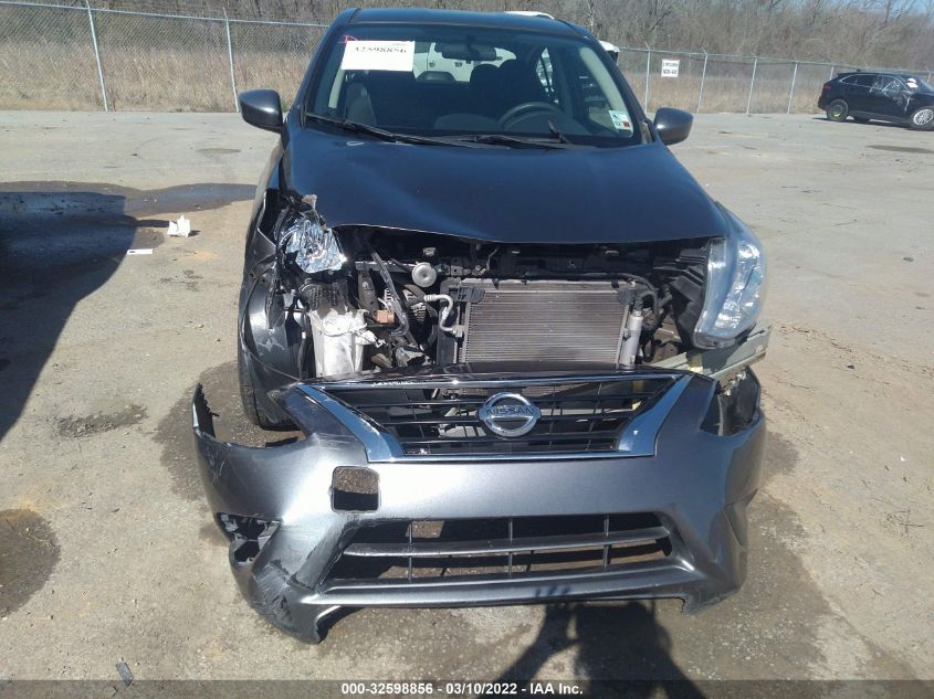 2018 NISSAN VERSA SEDAN S 3N1CN7AP2JL858502