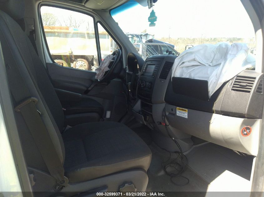 2014 MERCEDES-BENZ SPRINTER CARGO VANS EXT WD3PE8DC8E5907215