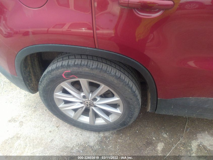 2015 VOLKSWAGEN TIGUAN SE WVGAV7AX4FW041887