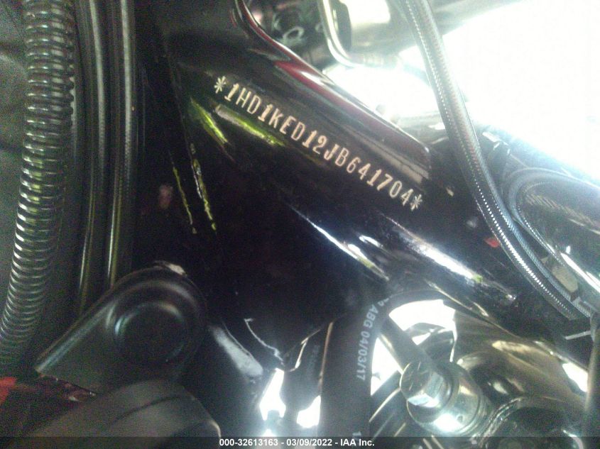 2018 HARLEY-DAVIDSON FLHTK ULTRA LIMITED 1HD1KED12JB641704