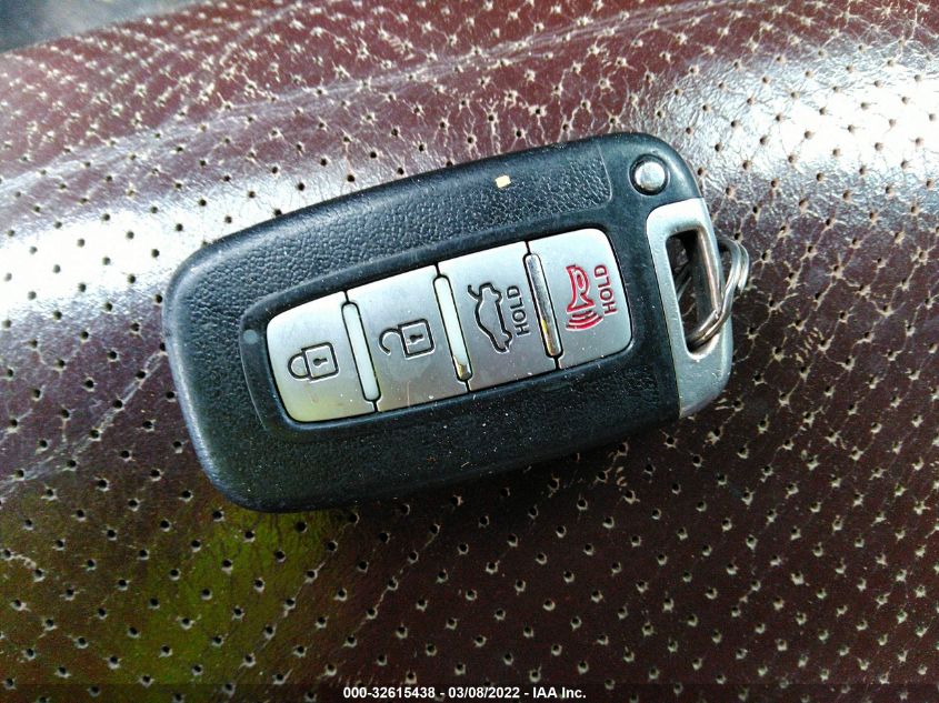 2013 HYUNDAI AZERA KMHFH4JGXDA327961