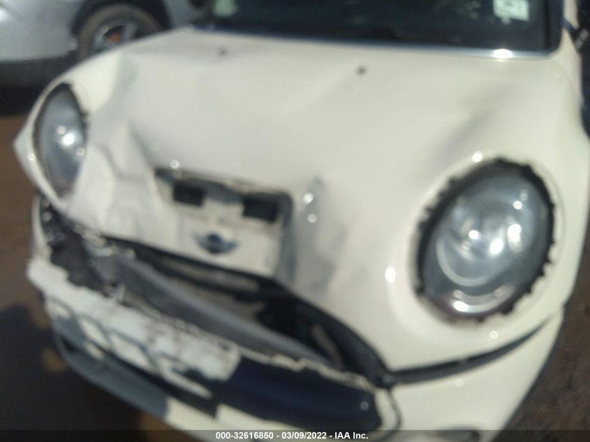2015 MINI COOPER HARDTOP S WMWXP7C53F2A35333