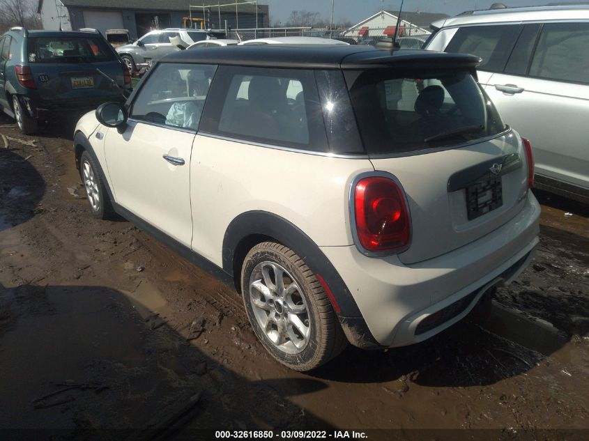 2015 MINI COOPER HARDTOP S WMWXP7C53F2A35333