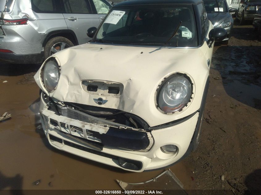 2015 MINI COOPER HARDTOP S WMWXP7C53F2A35333