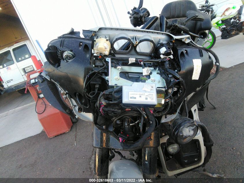 2020 HARLEY-DAVIDSON FLHTKSE 1HD1TEH10LB955345