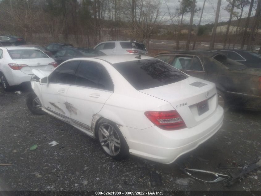 2013 MERCEDES-BENZ C-CLASS C 250 WDDGF4HBXDA752126