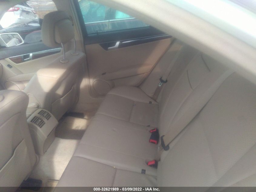 2013 MERCEDES-BENZ C-CLASS C 250 WDDGF4HBXDA752126