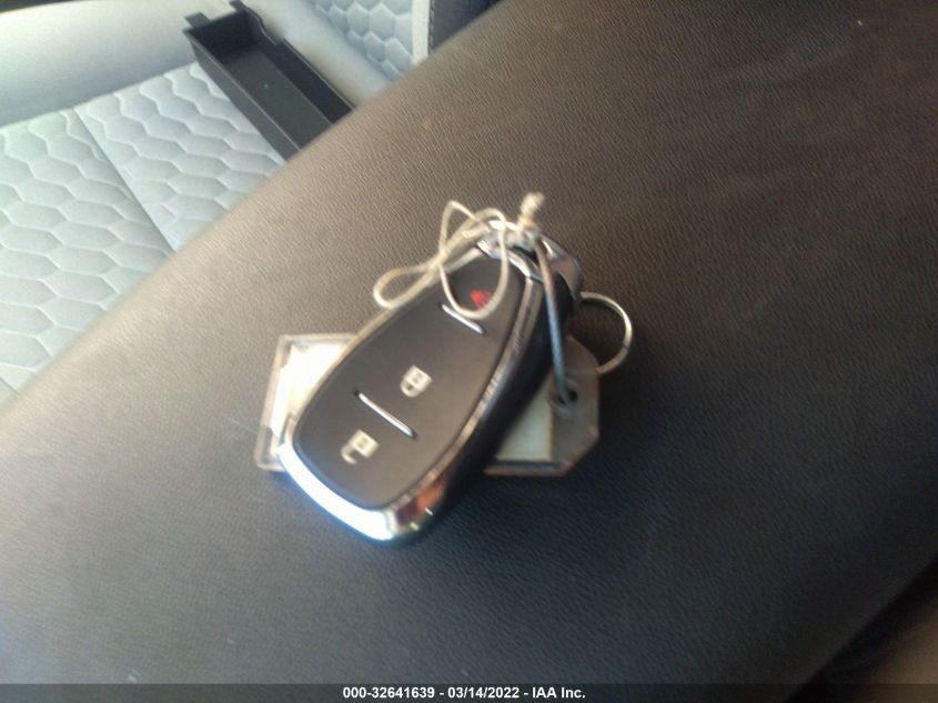 Auction sale of the 2020 CHEVROLET EQUINOX , vin: 2GNAXUEV3L6118123, lot number: 32641639