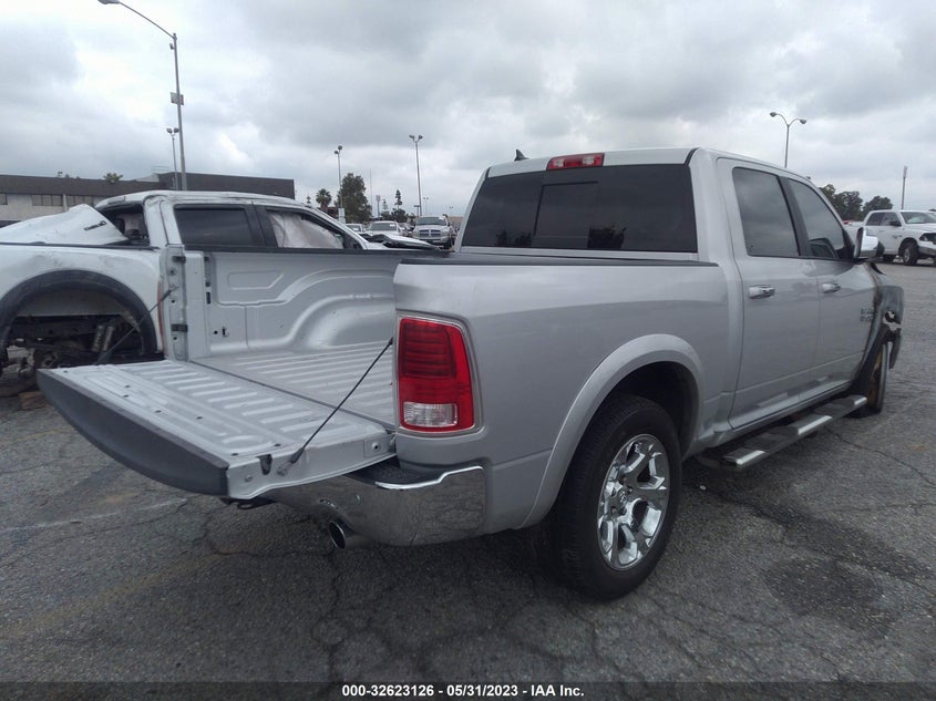 VIN 1C6RR6NM2JS339707 2018 RAM 1500 LARAMIE