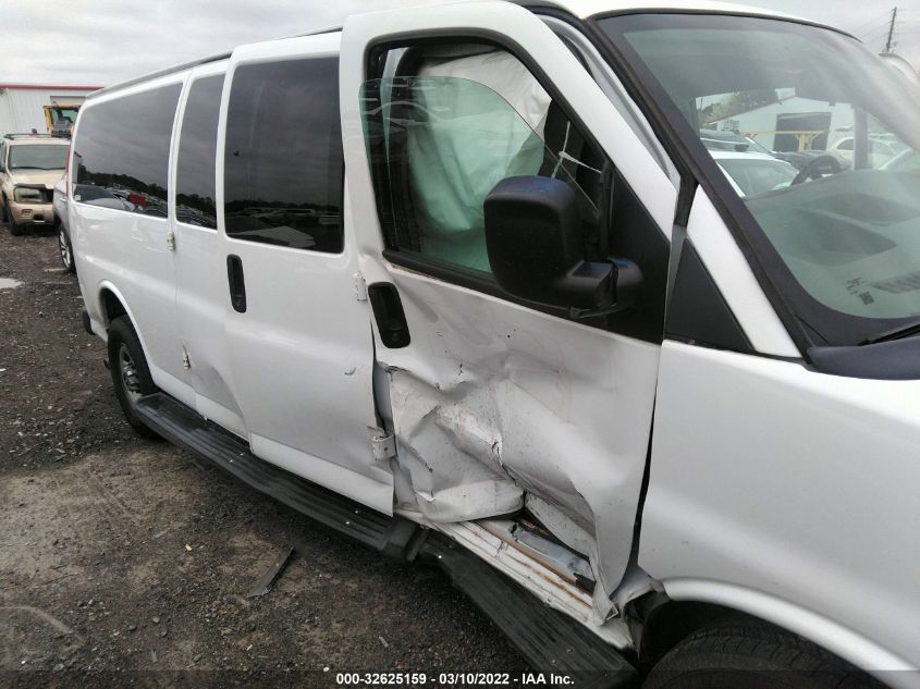 2015 GMC SAVANA PASSENGER LT 1GJZ71FF8F1140524