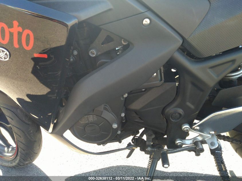 2015 YAMAHA YZFR3 MH3RH06YXFK006559