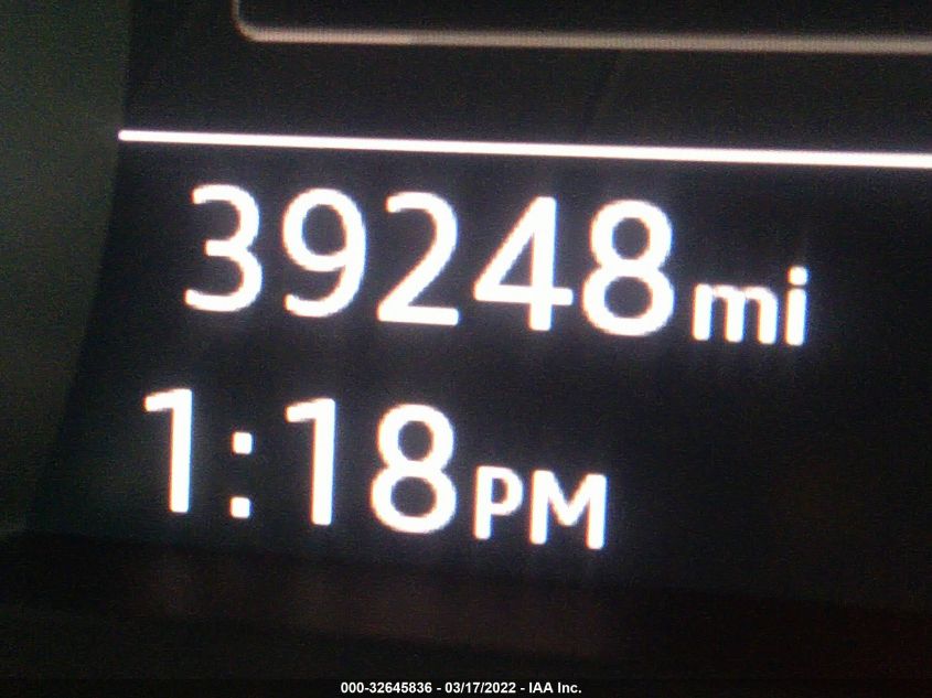 2017 AUDI A4 PREMIUM WAUANAF4XHN001593