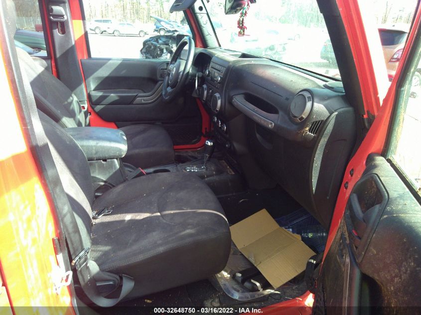 2015 JEEP WRANGLER UNLIMITED SPORT 1C4BJWDG1FL658546