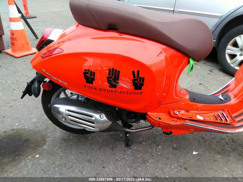 2021 VESPA MP-150B ZAPCA06B5M5103294
