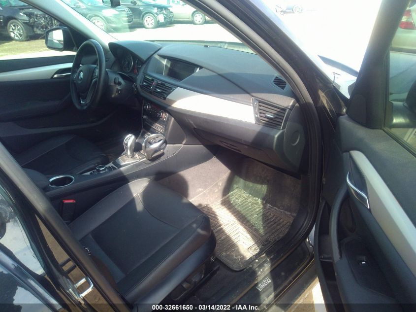 2015 BMW X1 XDRIVE28I WBAVL1C51FVY37441