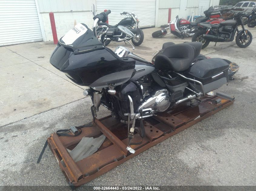 2019 HARLEY-DAVIDSON FLTRU 1HD1KGF12KB632141