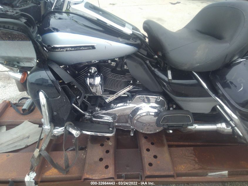 2019 HARLEY-DAVIDSON FLTRU 1HD1KGF12KB632141