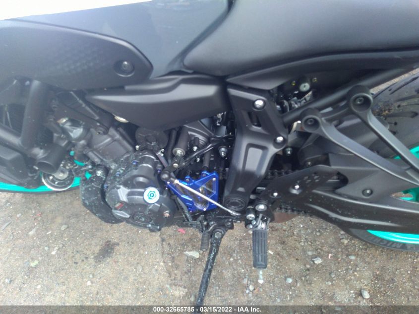2022 YAMAHA YZFR7 JYARM32Y9NA000608