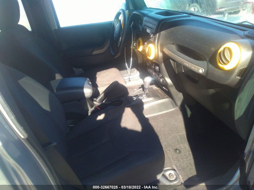 2017 JEEP WRANGLER UNLIMITED SPORT 1C4BJWDG8HL604017