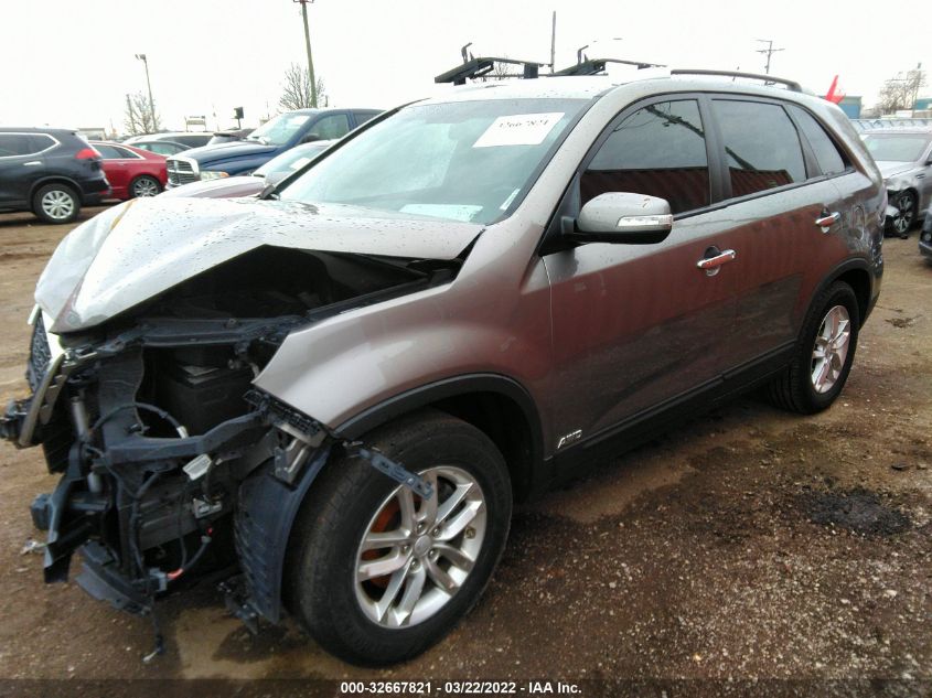 2015 KIA SORENTO LX 5XYKTCA63FG585440