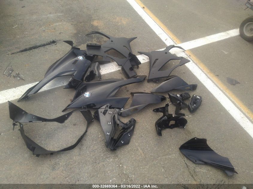 2021 BMW S 1000 RR WB10E2309M6D86431