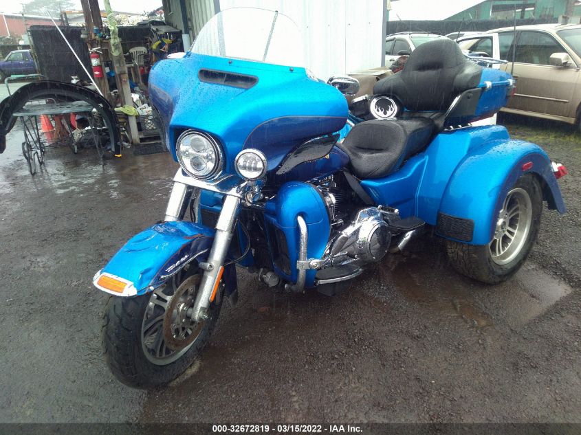 2017 HARLEY-DAVIDSON FLHTCUTG TRI GLIDE ULTRA 1HD1MAD12HB851104